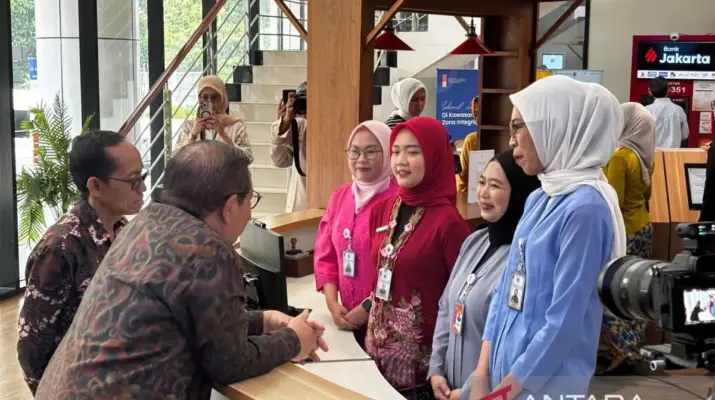 Pramono Tinjau Mal Pelayanan Publik, Dorong Perizinan Lebih Cepat dan Terintegrasi